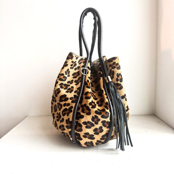 Animal Print Cow Skin Leather Large Bucket Bag Tote - Picture 1 of 11